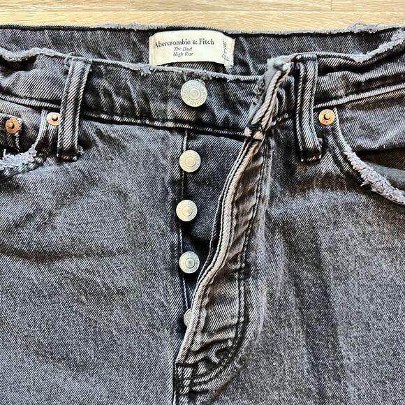 Abercrombie & Fitch The Dad High Rise Shorts Black-Size 28/6 - Picture 3 of 4